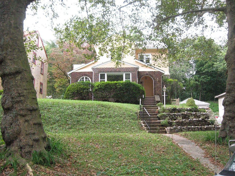 1st image of 128 Hutchinson Blvd