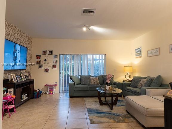 5th image of 3542 NW 29th Ct