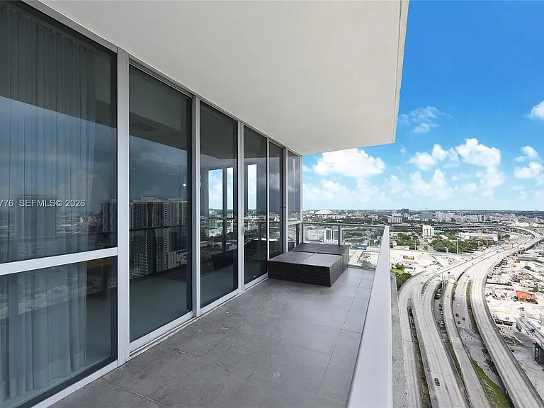 1100 Biscayne Blvd #3205 — Photo 13