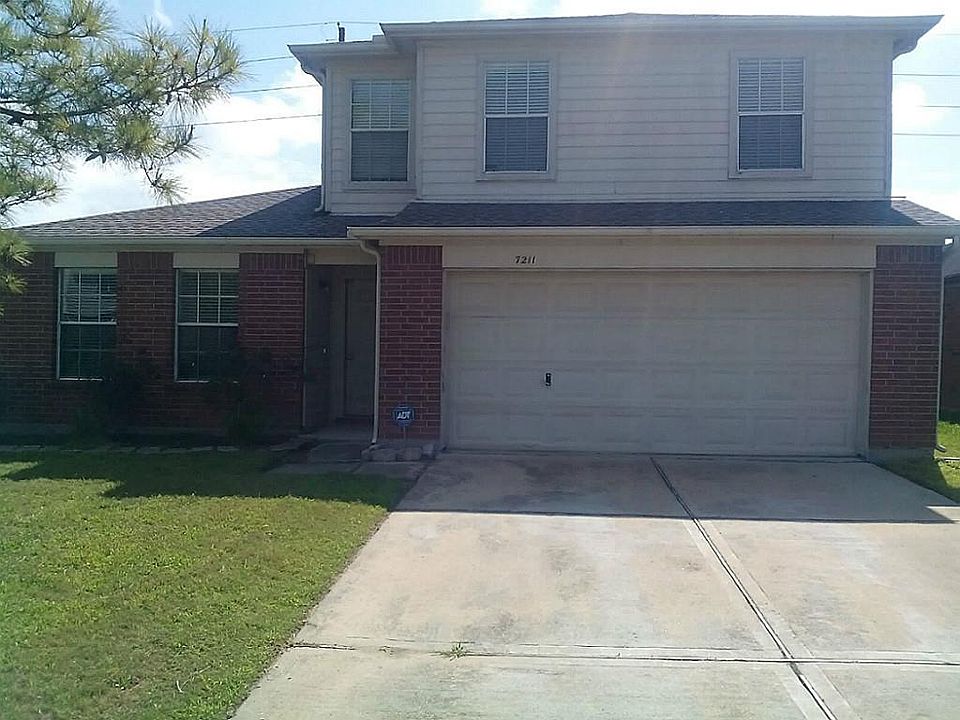 1st image of 7211 Chickory Woods Ln