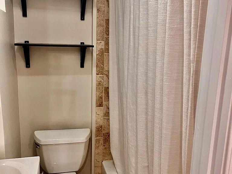 1400 Oglethorpe St NW #11 — Photo 6