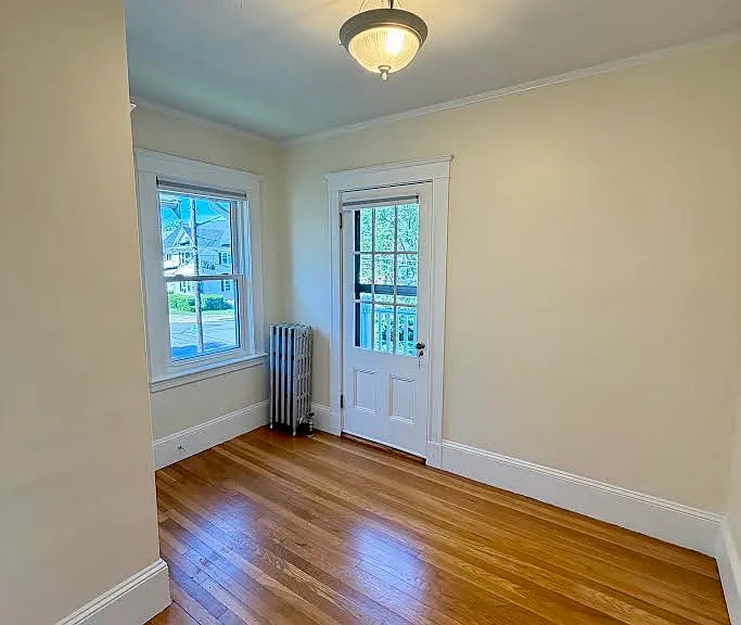15 Burch St — Photo 12