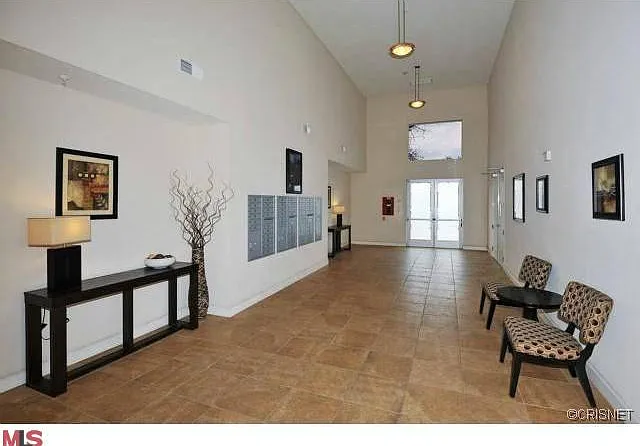 14412 Killion St — Photo 3