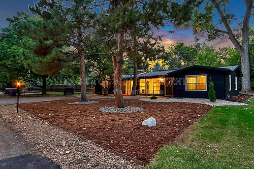 8845 W Frances Pl Photo 1