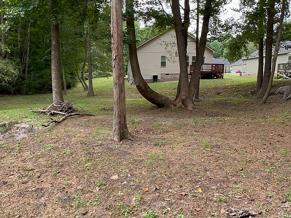 3rd image of 255 Sterling Way