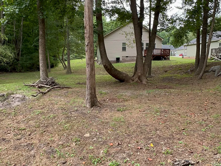 255 Sterling Way — Photo 2