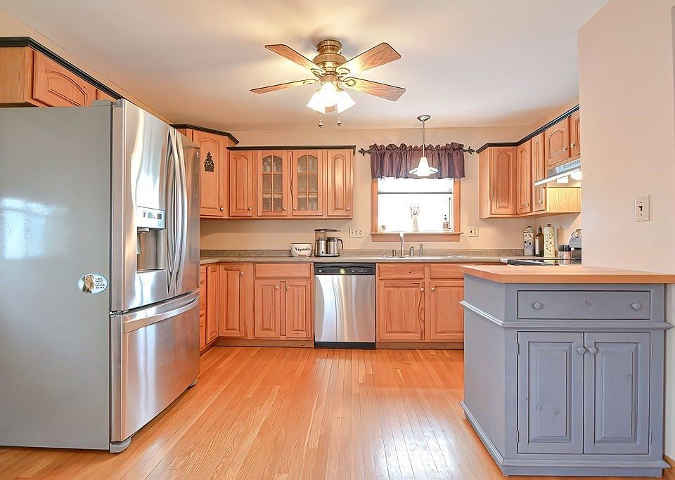 69 Sigourney St, Revere, MA 02151 Zillow