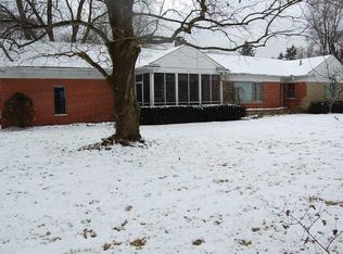 615 Meadowview Dr, Dayton, OH 45459