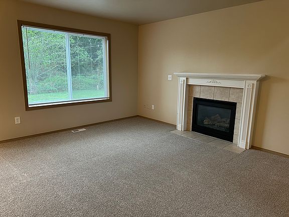 5th image of 16007 29th Avenue Ct E #16007
