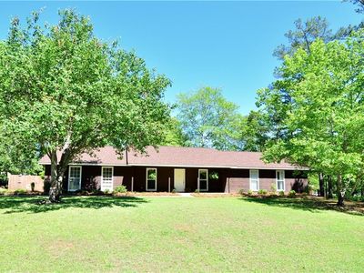 805 21st Ave SW, Lanett, AL, 36863