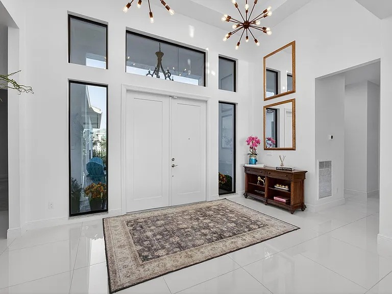 11460 SW Pietra Way — Photo 8