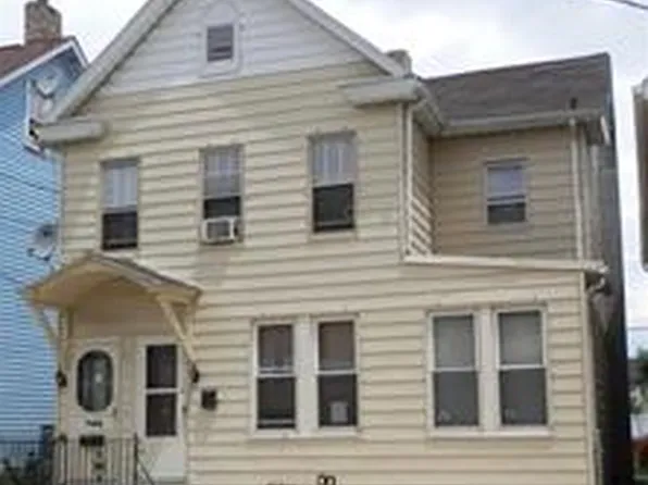 29 Lewis St, Phillipsburg, NJ 08865