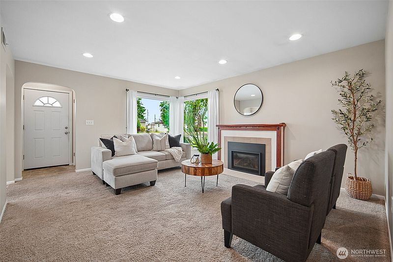 4th image of 1712 D Street