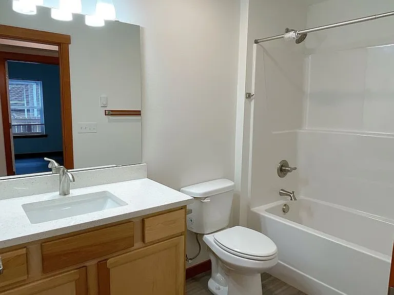 1205 N Garden St — Photo 10
