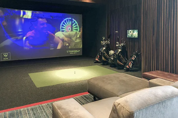 Rented by Compass | media 24