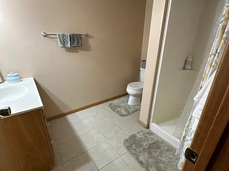 5745 Yucca Ln N — Photo 27