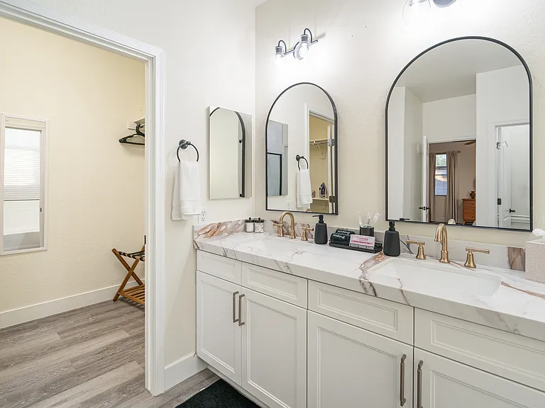 5419 S Scott Pl — Photo 22
