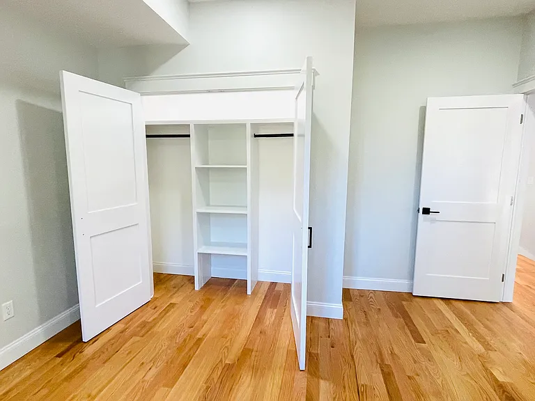 16 Putnam St #2 — Photo 8