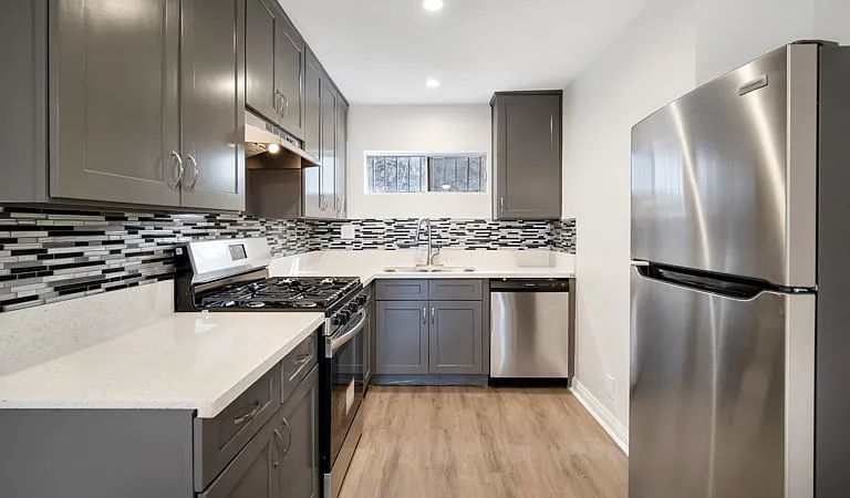La Croix Apartments — Photo 19