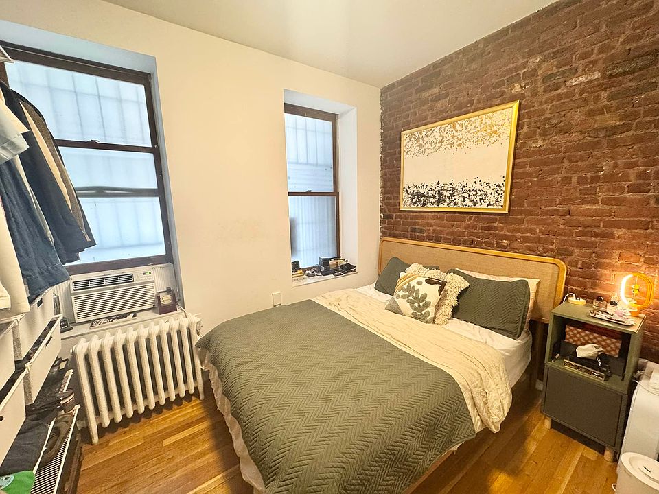 1st image of 190 Bleecker St APT 1