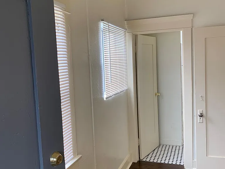 546 Cedar Ave #B — Photo 5