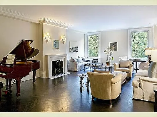 Sold by Stribling | media 10