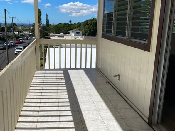 2338 Amoomoo St, Pearl City, HI 96782