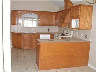 5th image of 1207 N 47th Ln