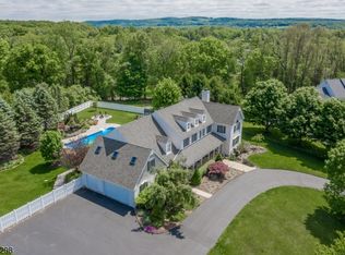 22 Trubek Farm Rd, Annandale, NJ 08801