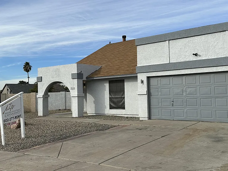 8565 W Tuckey Ln — Photo 23