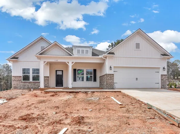 1102 Melford Ave, Wellford, SC 29385