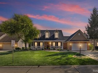 1713 Aster Ln, Godfrey, IL 62035