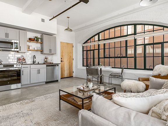 3rd image of 5 Water St #215