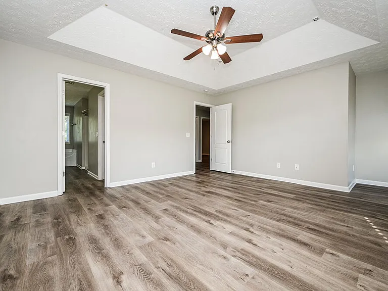 145 Trelawney Ln — Photo 10
