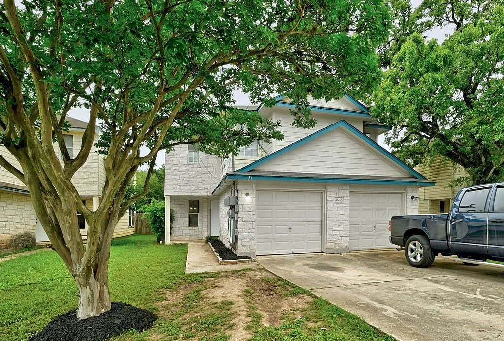 3 bed, 2.5 bath, 1280 sqft, $1,800 — Photo 3