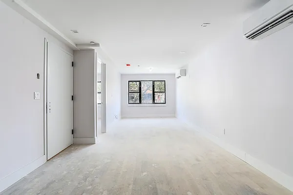 Rented by Brooklyn Group | media 22