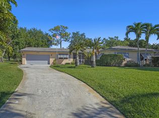 7733 Saint Andrews Rd, Lake Worth, FL 33467