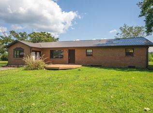 211 Chestnut Rd, Speedwell, TN 37870