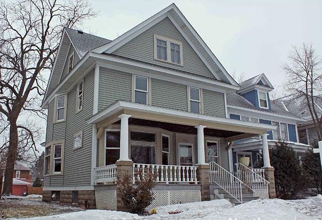 1st image of 1060 Ashland Ave
