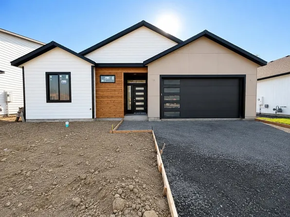 416 N Moen Ln, Greenacres, WA 99016