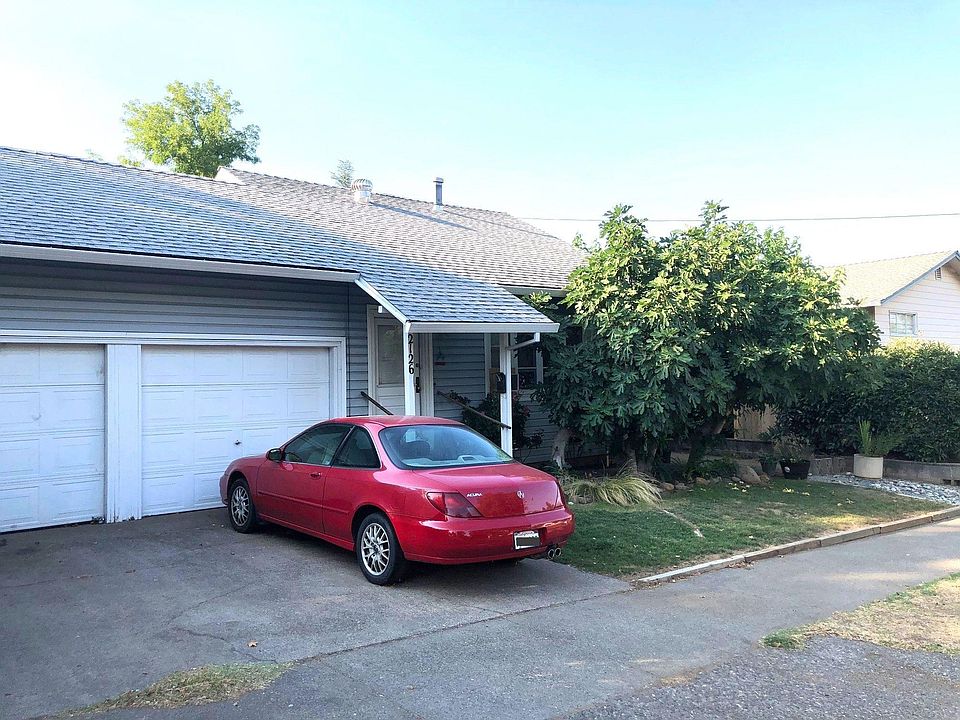 2nd image of 2126 Placer St