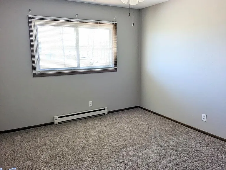 100 Oak St #22 — Photo 8