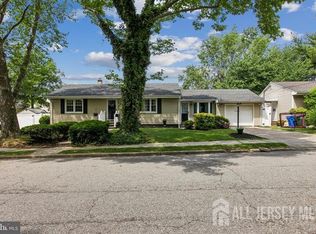 127 Poplar St, Fords, NJ 08863