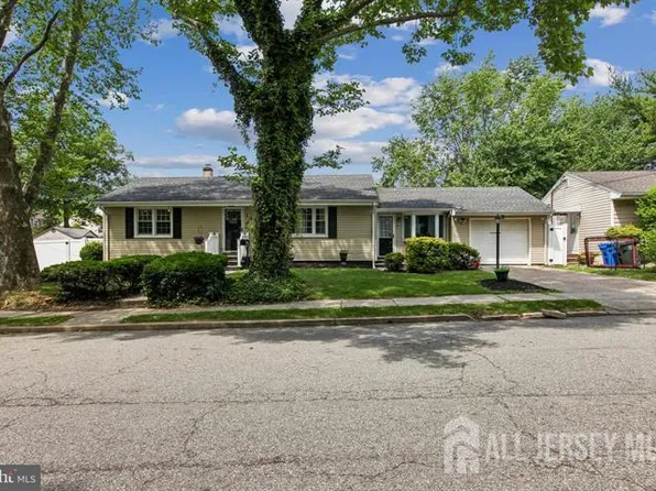 127 Poplar St, Fords, NJ 08863