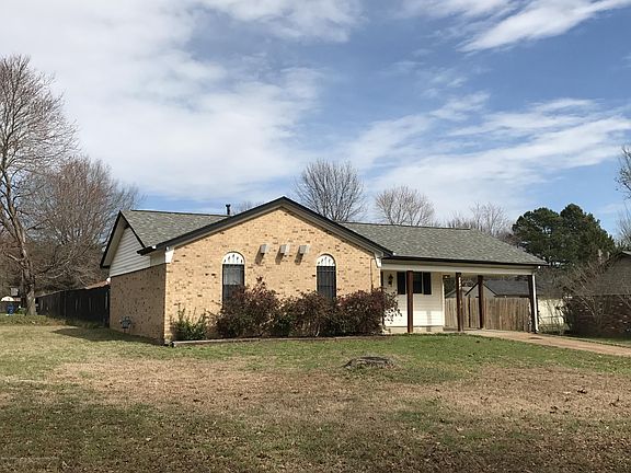 2nd image of 5108 Woody Dr