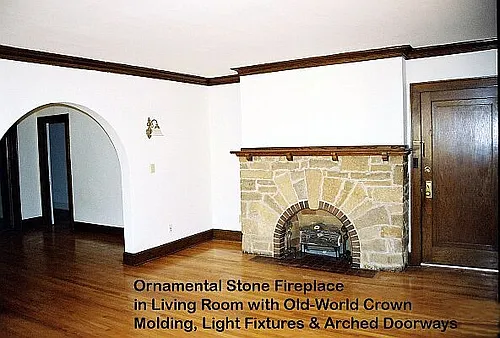2024 Kendall Ave Photo 1