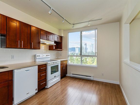 5th image of 551 Austin Ave #1802