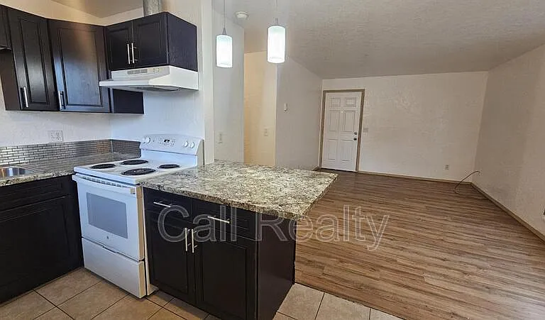 3001 E 4th Ave — Photo 6