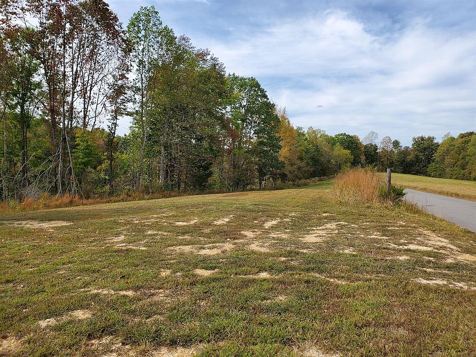 2nd image of 465 Purtle Rd