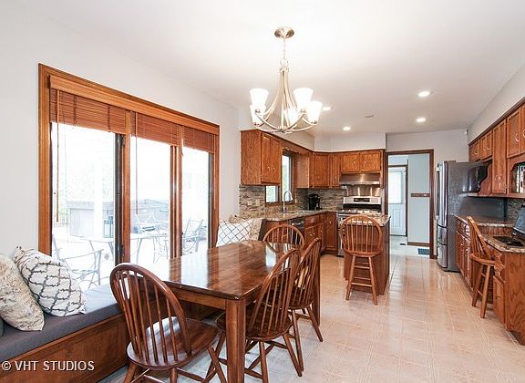 4th image of 1941 Pleasant Hill Ln